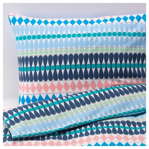 IKEA Mossflox Queen Duvet Cover and Pillowcases - Picture 1 of 4